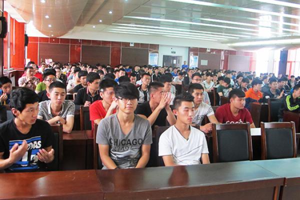 優(yōu)秀畢業(yè)生