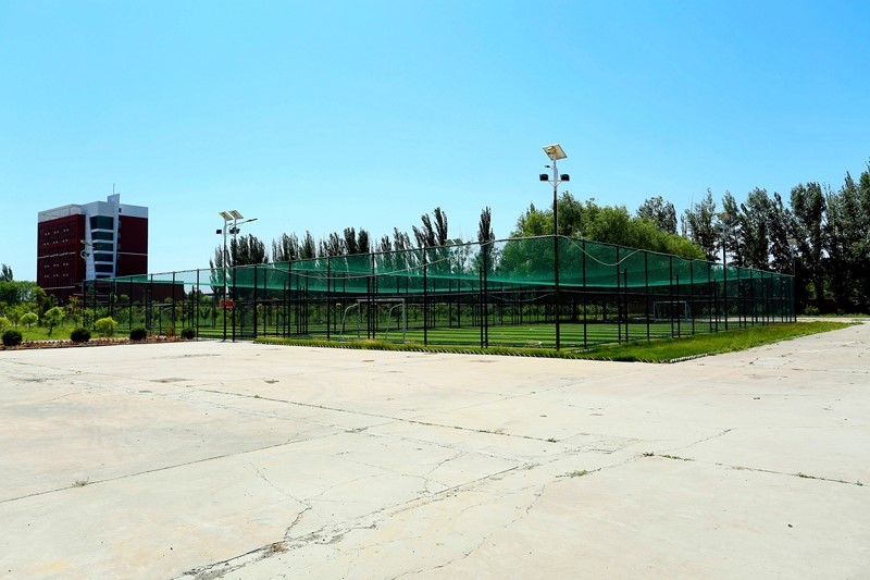 南校區(qū)足球場