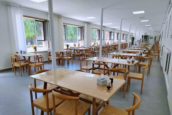 南校區(qū)食堂