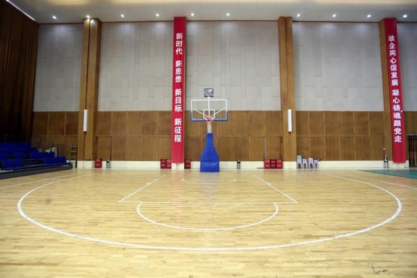 南校區(qū)室內(nèi)籃球場(chǎng) 